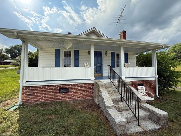 1394 Forrest Drive , Mount Airy, NC 27030