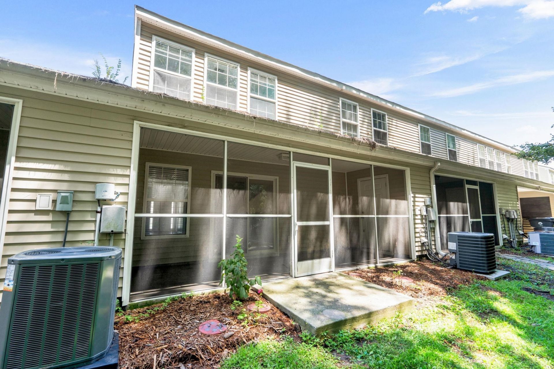 1096 Harvest Circle  Photo 20