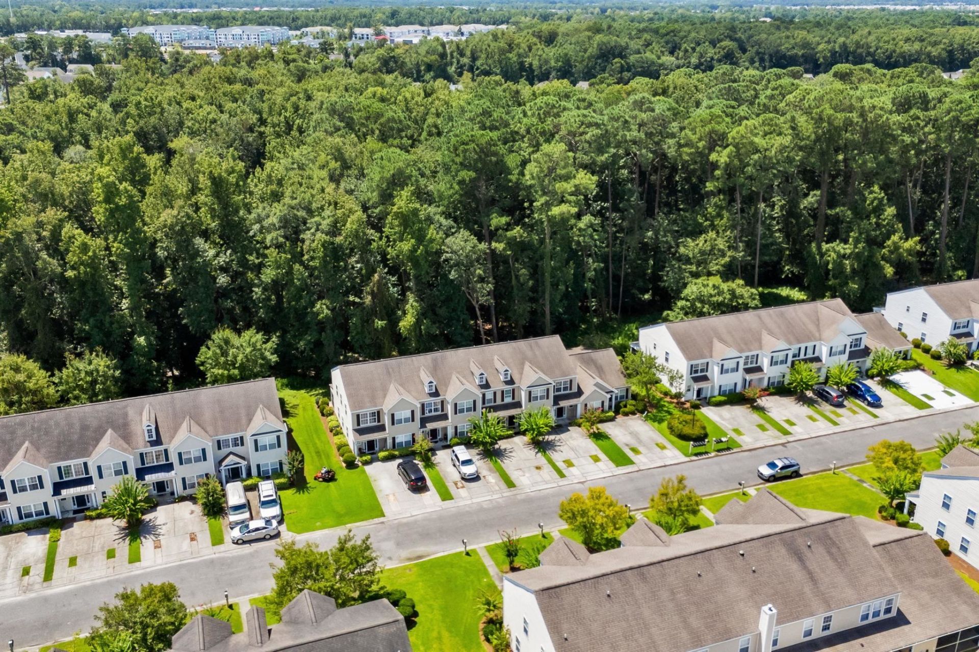 1096 Harvest Circle  Photo 34