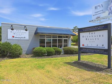 308 Us Highway 17 N, Holly Ridge, NC 28445