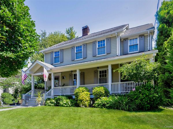 14 Buckingham Place , Manhasset, NY 11030