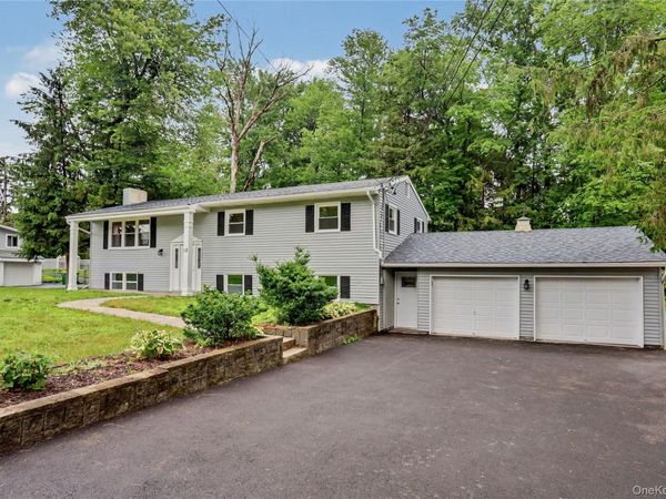12 Roe Drive , Hyde Park, NY 12538
