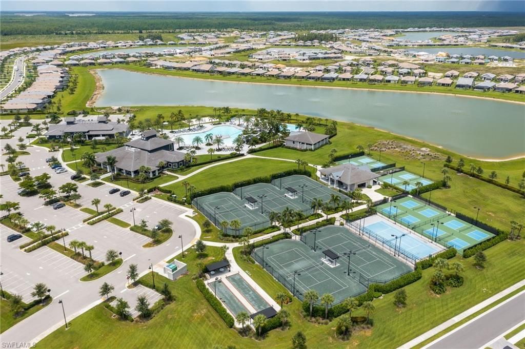 19825 The Place Blvd, Estero, FL 33928 Photo