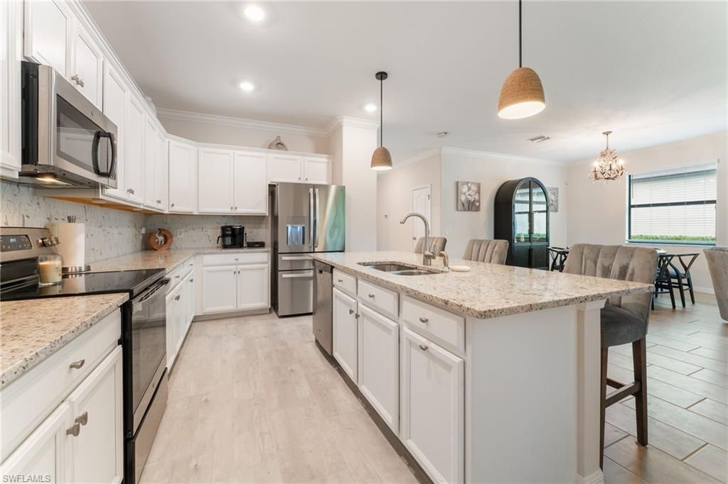 19825 The Place Blvd, Estero, FL 33928 Photo