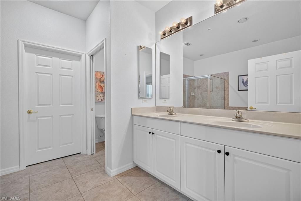 9621 Spanish Moss Way , Unit 3833, Bonita Springs, FL 34135 Photo