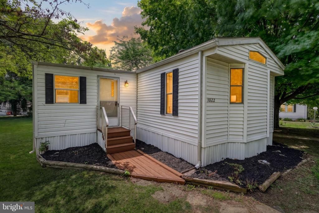 1022 SUNHIGH DRIVE, WEST CHESTER, PA 19380