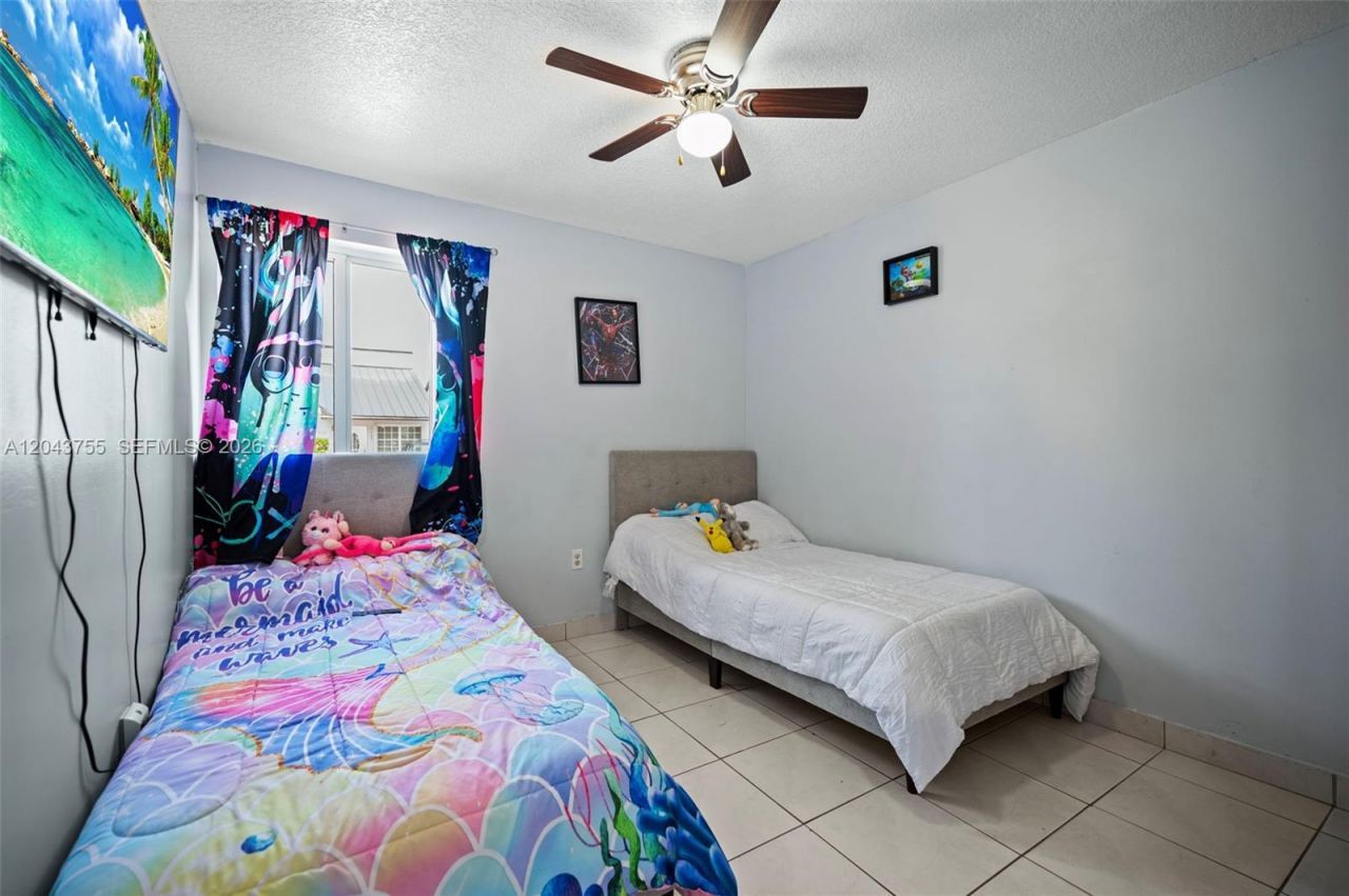 7581 W 29th Way, Hialeah, FL 33018 Photo