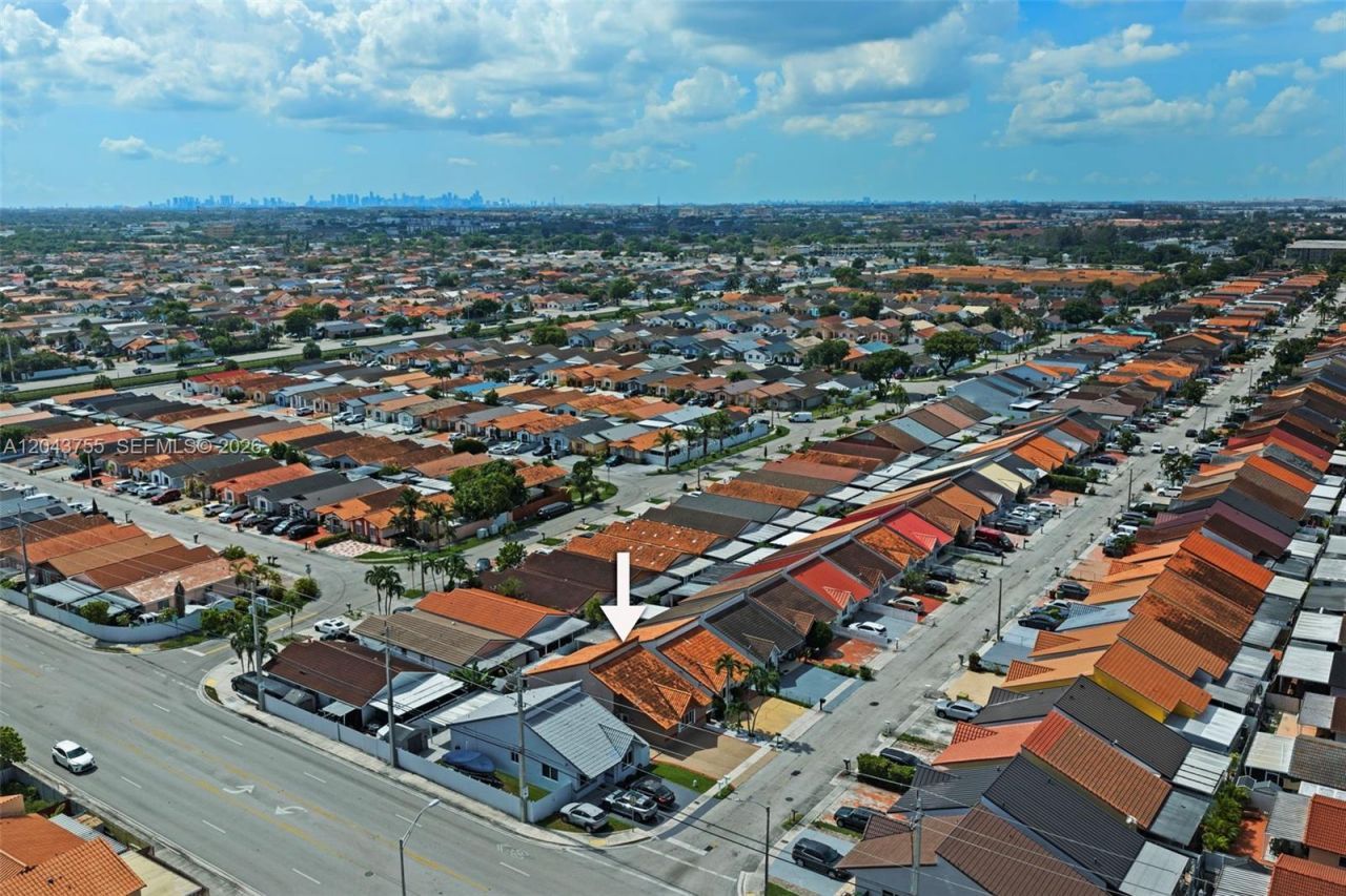 7581 W 29th Way , Hialeah, FL 33018 Photo