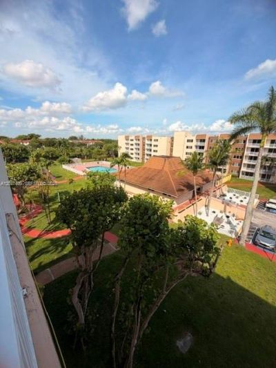 6930 Miami Gardens Dr , Unit 1-517, Hialeah, FL 33015 Photo