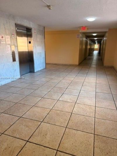 6930 Miami Gardens Dr , Unit 1-517, Hialeah, FL 33015 Photo