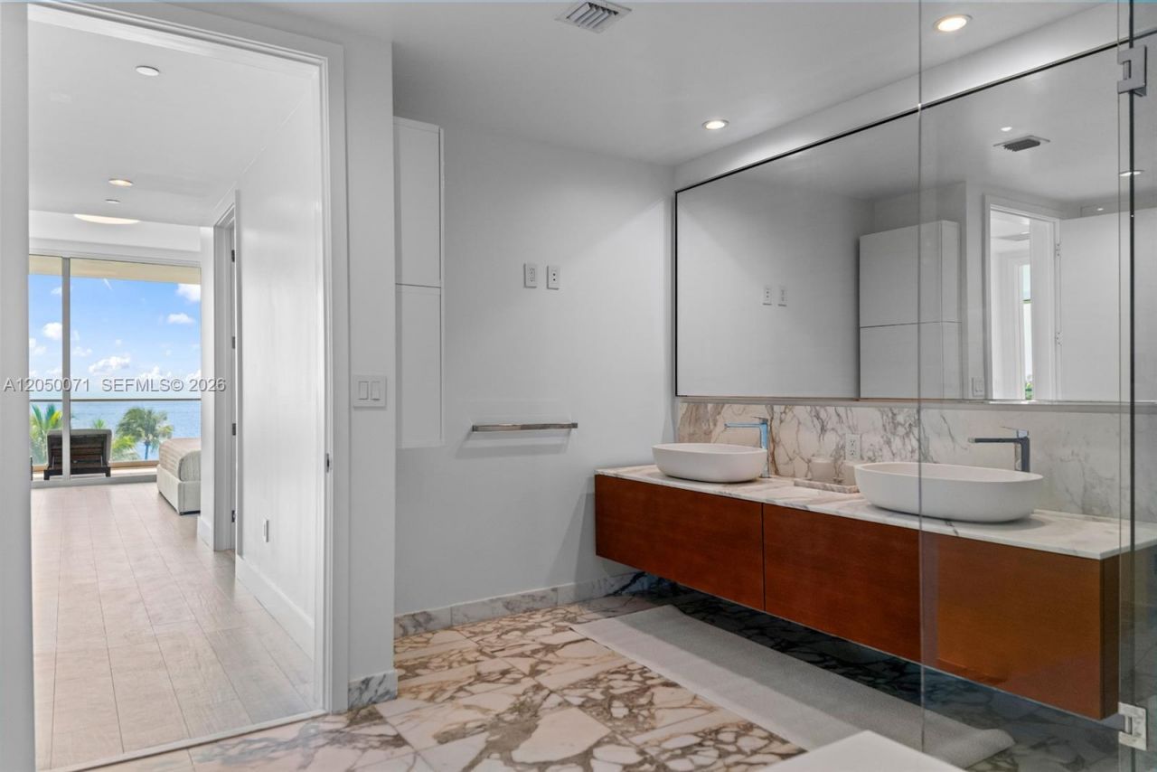 10203 Collins Ave, Unit 401, Bal Harbour, FL 33154 Photo