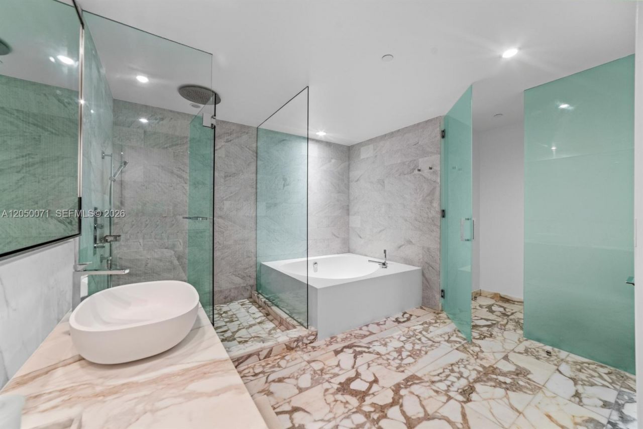 10203 Collins Ave, Unit 401, Bal Harbour, FL 33154 Photo