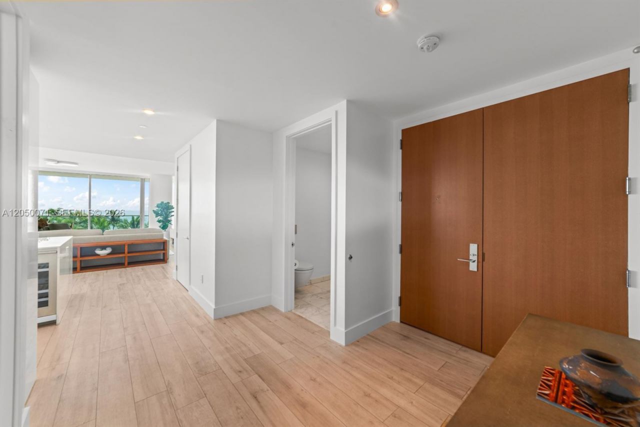 10203 Collins Ave, Unit 401, Bal Harbour, FL 33154 Photo