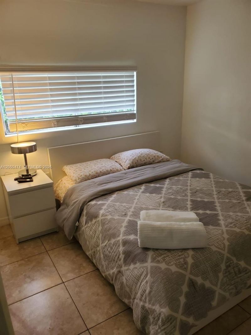 13101 SW 14 St, Unit 1, Miami, FL 33184 Photo