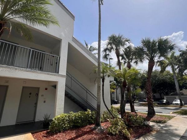 5646 Rock Island Rd, Unit 205, Tamarac, FL 33319