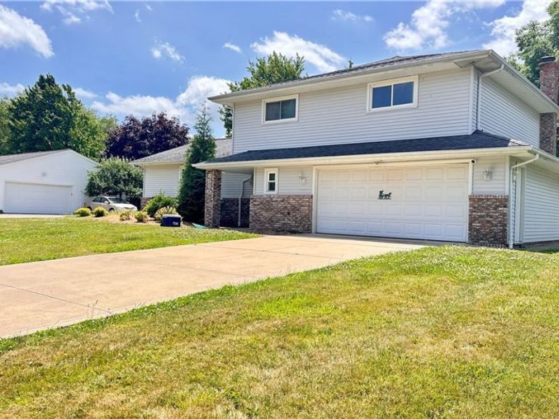 4880 Foxlair Trail, Richmond Heights, OH 44143 Photo 2