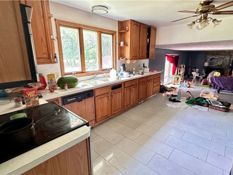 4880 Foxlair Trail, Richmond Heights, OH 44143 Photo 7