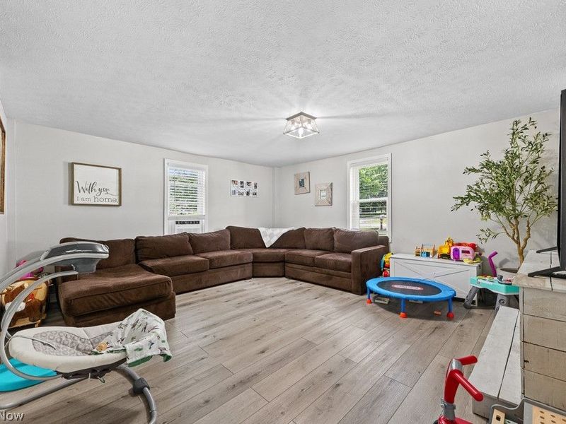 3430 Waterloo Road, Mogadore, OH 44260 Photo 12