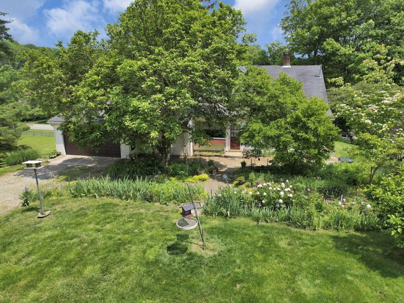 2083 Welsh Hills Road NE, Granville, OH 43023 Photo 10