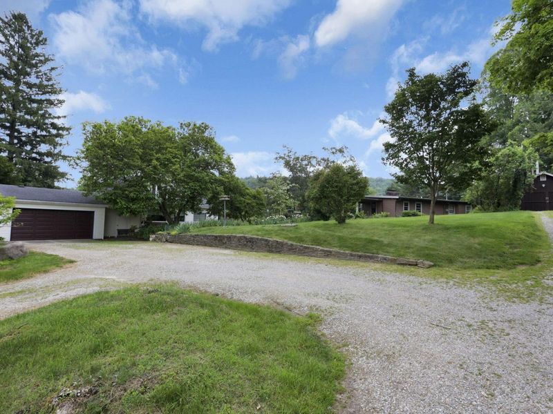 2083 Welsh Hills Road NE, Granville, OH 43023 Photo 25