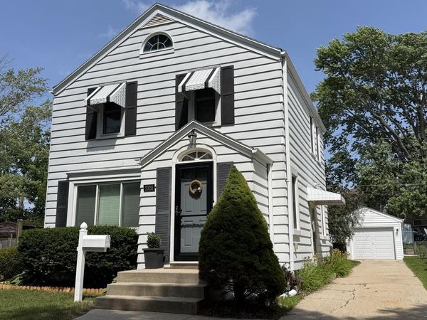 2328 S 77th STREET, West Allis, WI 53219