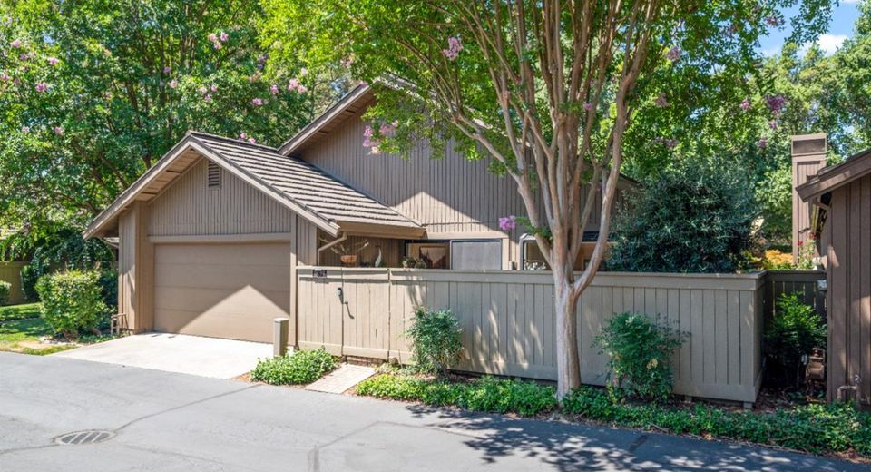 1839 Discovery Village Ln, Gold River, CA 95670 Photo