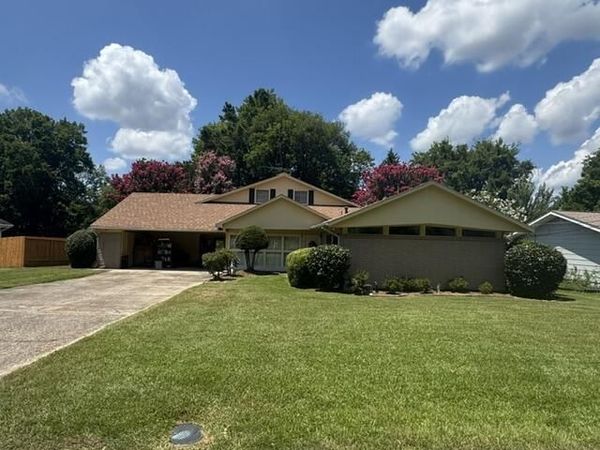 1670 Wilhurst Street, Jackson, MS 39211