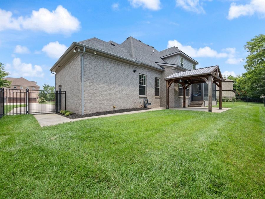 Property Image 36