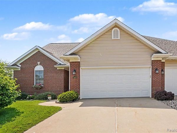5478 Red Oak Court, Fenton Twp, MI 48451