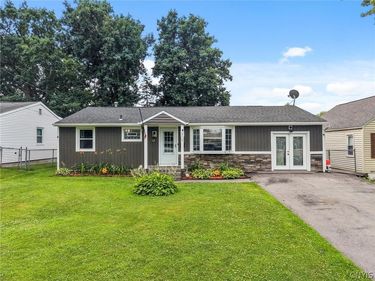 317 Fairmount Avenue, Liverpool, NY 13088