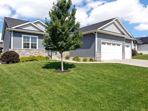 4064 Aster Ct, Marion, IA 52302