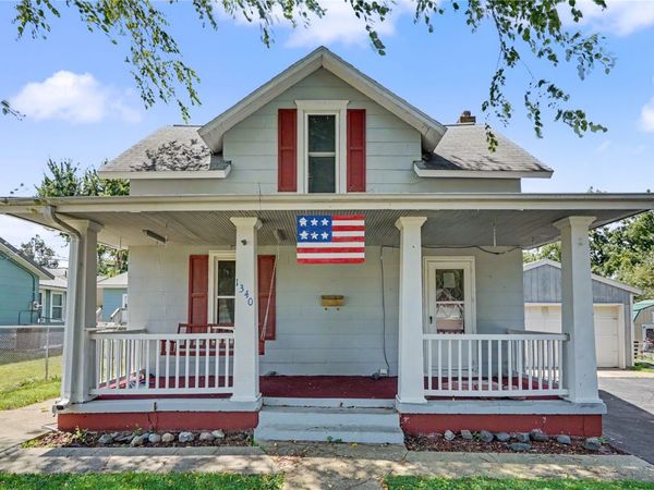 1340 8th Street , Marion, IA 52302