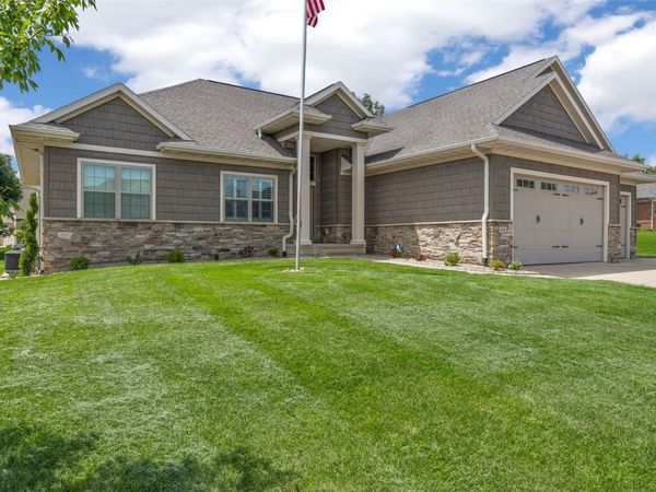 5010 Silver Oak Court , Marion, IA 52302