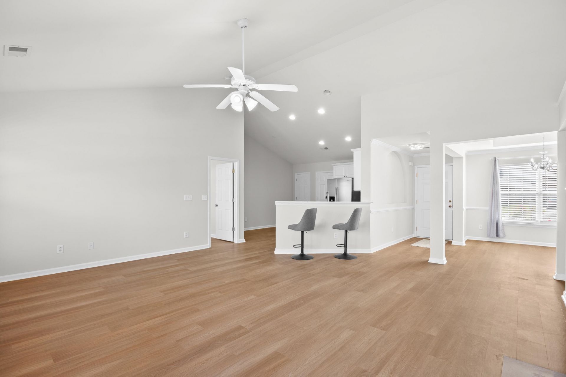 1016 Castle Rock Ct. Photo 10