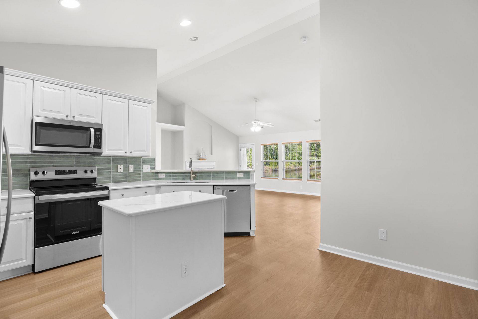 1016 Castle Rock Ct. Photo 13