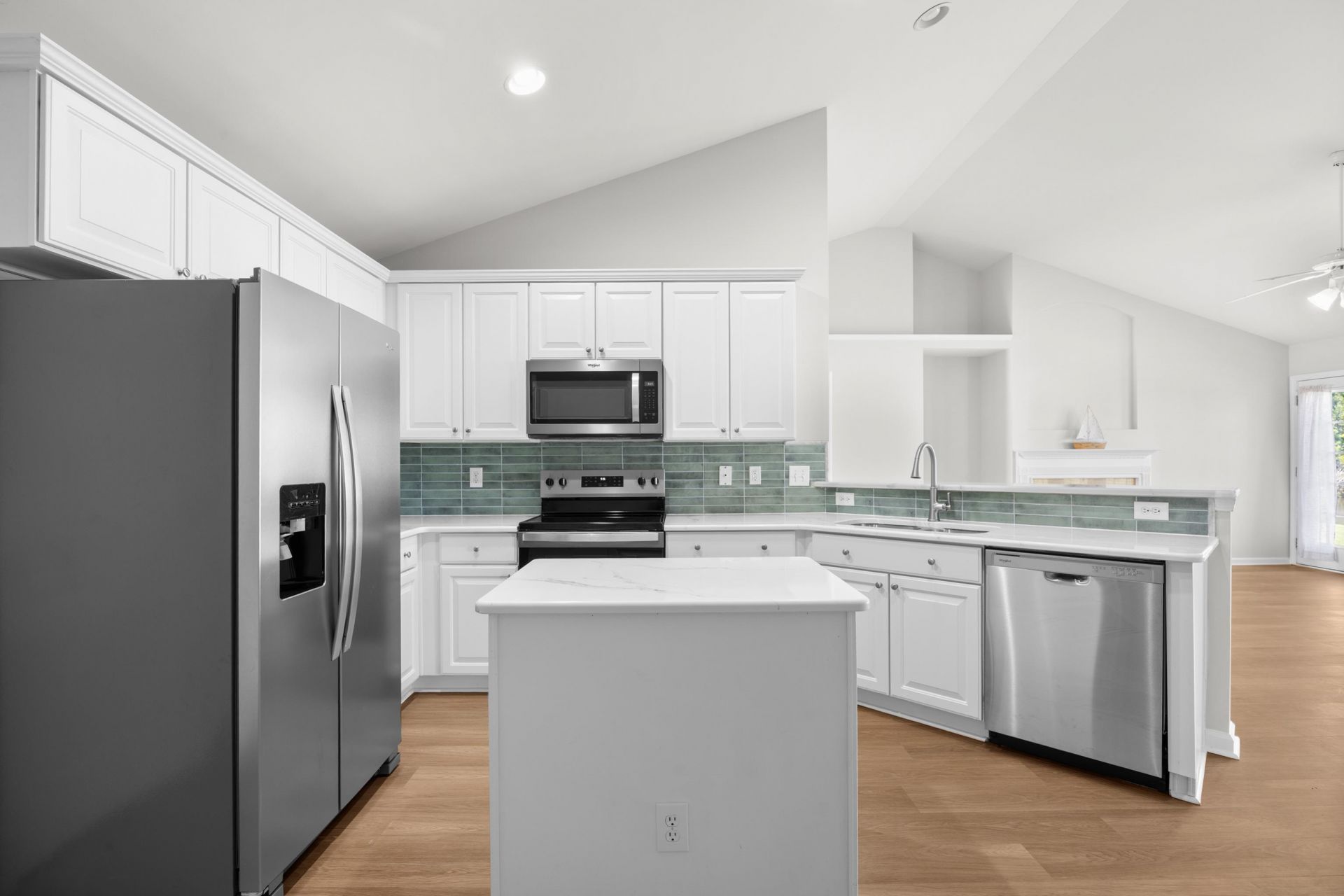1016 Castle Rock Ct. Photo 14