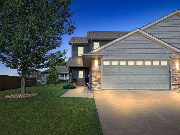 1515 Cedar Springs Dr, North Liberty, IA 52317
