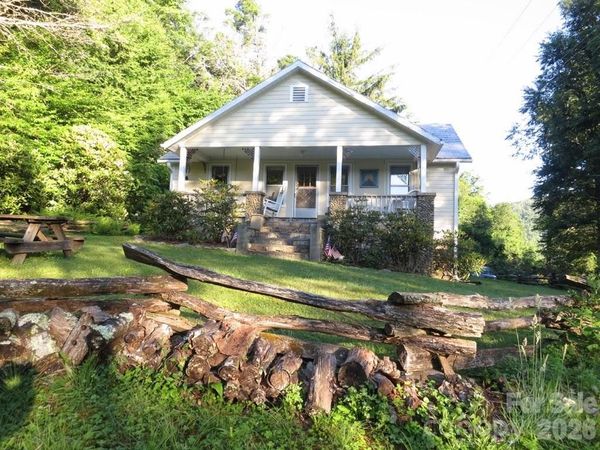 6835 NC 183 Highway , Newland, NC 28657