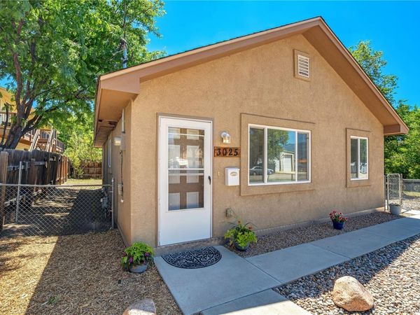 3025 Grandview Street , Colorado Springs, CO 80907