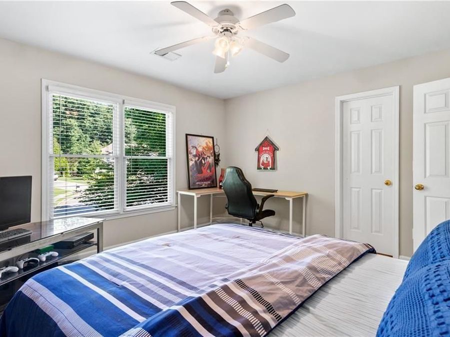Property Image 37