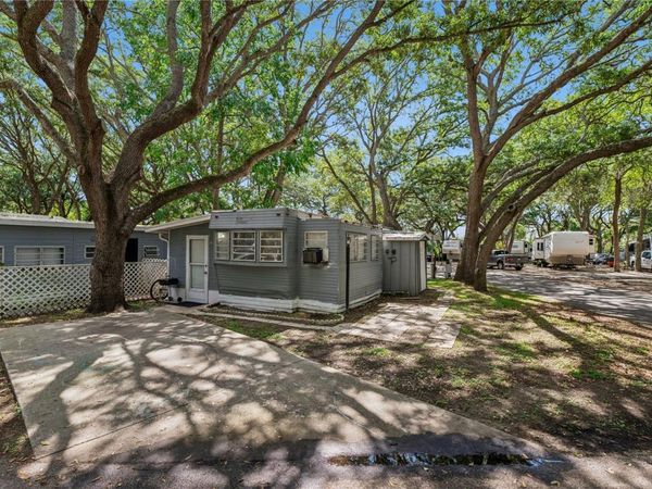 3000 CLARCONA ROAD , Unit 2215, APOPKA, FL 32703
