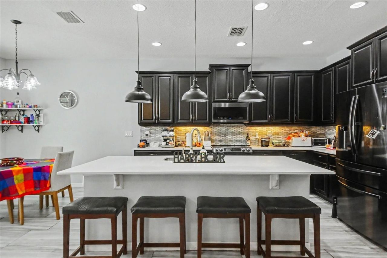 1374 Merion Drive , Mount Dora, FL 32757 Photo
