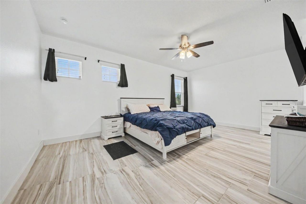 1374 Merion Drive , Mount Dora, FL 32757 Photo