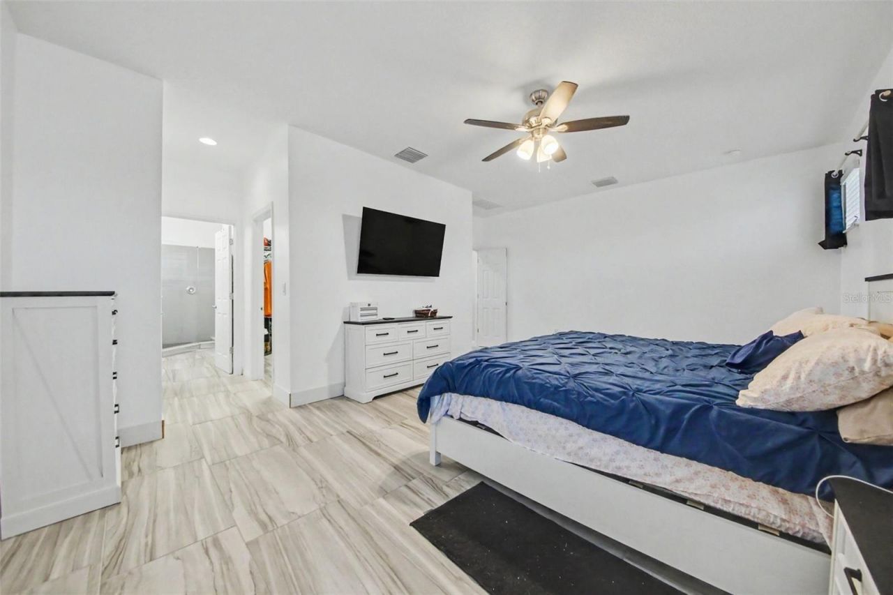 1374 Merion Drive , Mount Dora, FL 32757 Photo