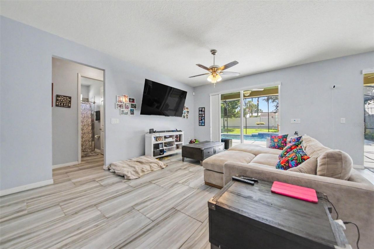 1374 Merion Drive , Mount Dora, FL 32757 Photo