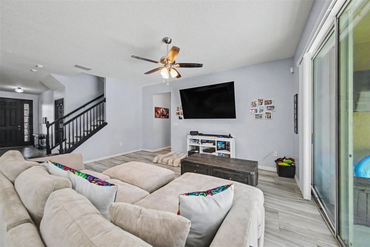 1374 Merion Drive , Mount Dora, FL 32757 Photo