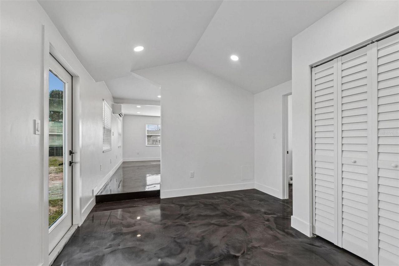 4125 Grove, Saint Petersburg, FL 33705 Photo