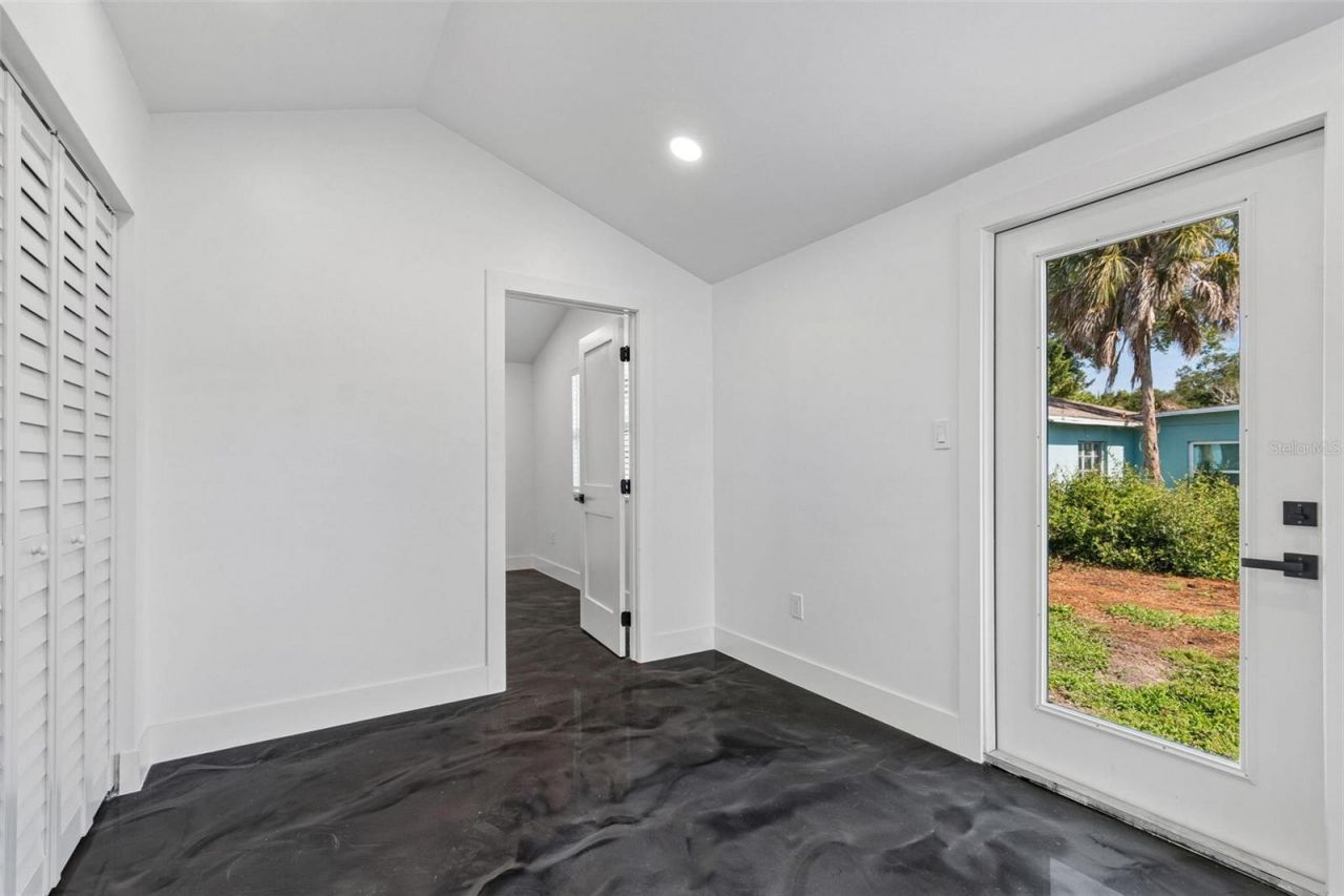 4125 Grove, Saint Petersburg, FL 33705 Photo