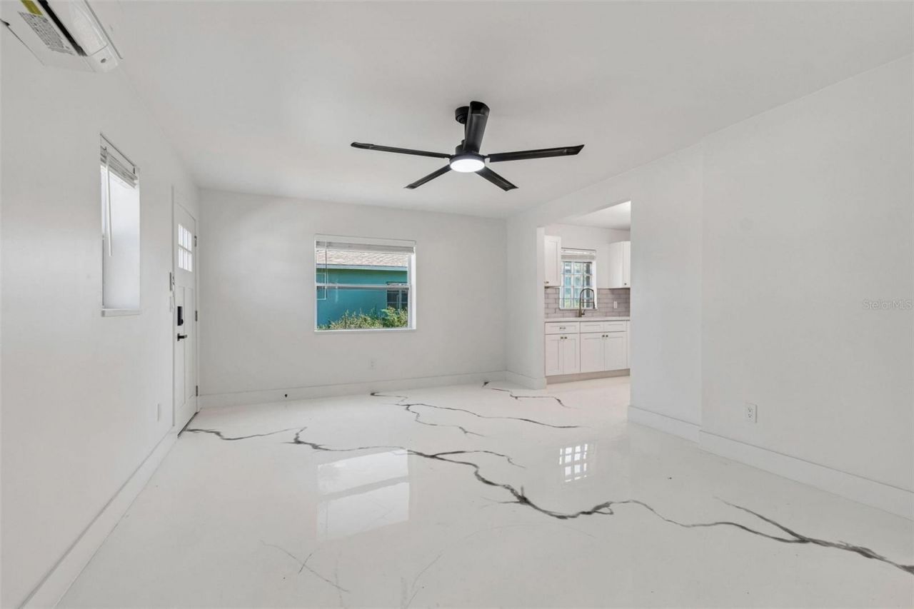 4125 Grove, Saint Petersburg, FL 33705 Photo