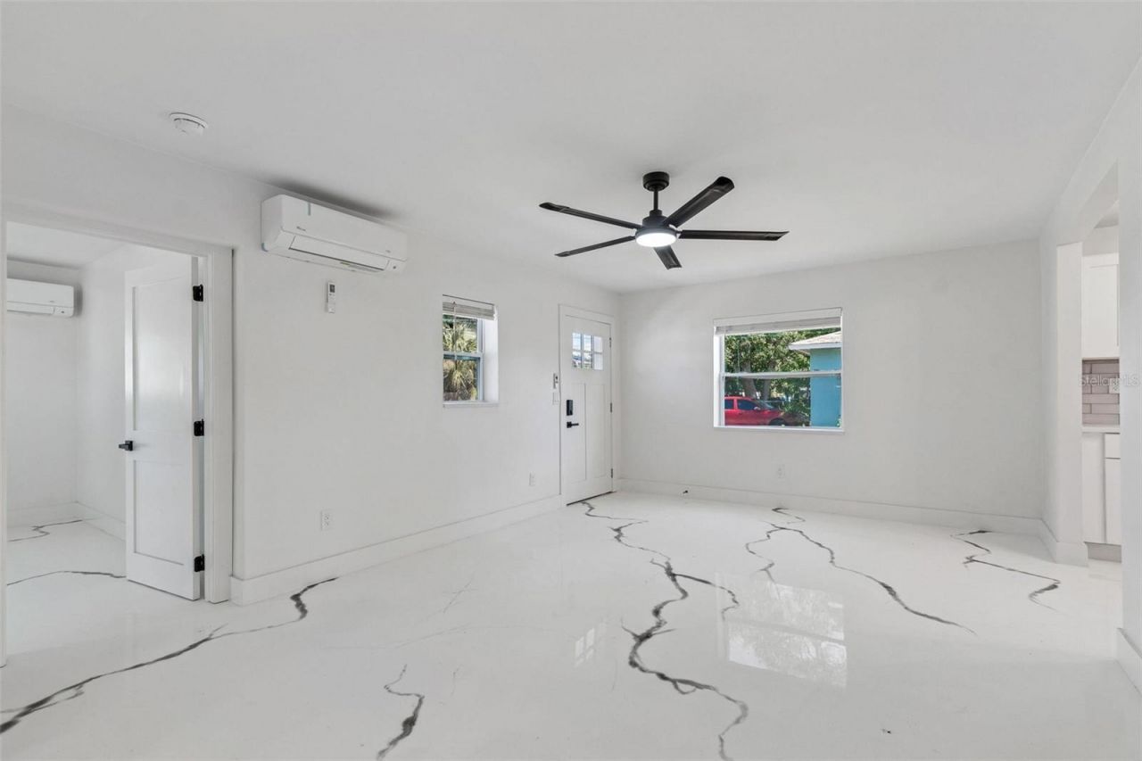 4125 Grove, Saint Petersburg, FL 33705 Photo